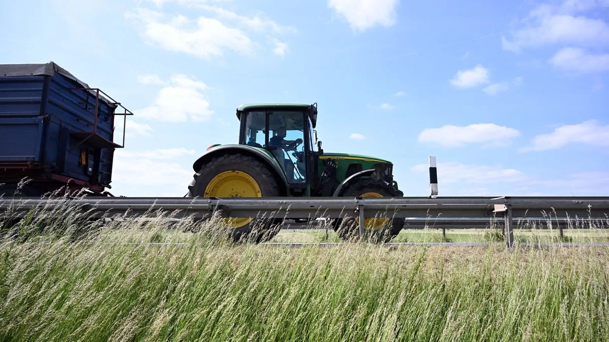 Ernte in Niedersachsen: Gefahren durch Ernte - darauf sollten Autofahrer achten