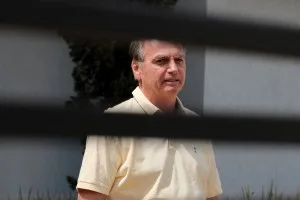 Quem é o ex-comandante da FAB que ameaçou prender Bolsonaro se ele impedisse eleição