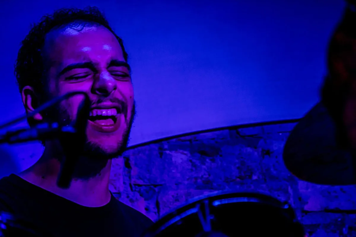 Giovani Baroni estreia carreira solo com o álbum conceitual “bLU”; ouça