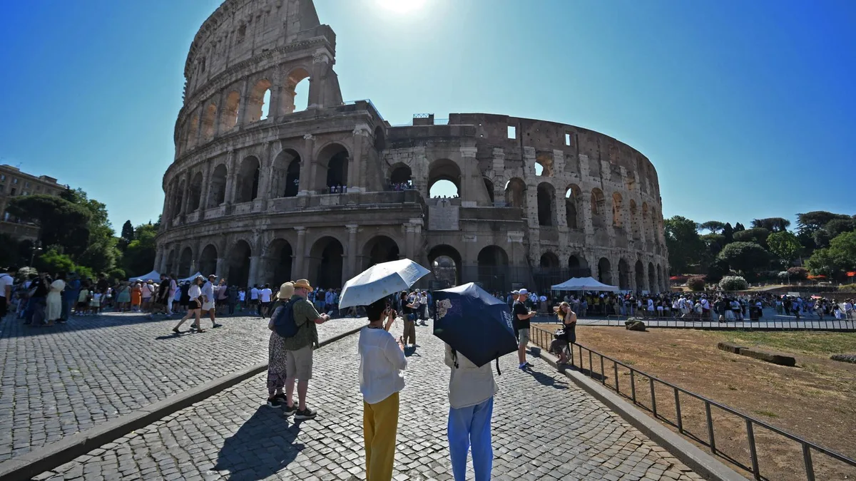 Muere un obrero tras caer del Coliseo de Roma mientras trabajaba en una instalación eléctrica