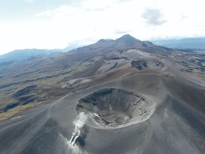 Volcán Puracé registra aumento de actividad sísmica: Servicio Geológico reporta 58 sismos, uno de magnitud 4,1