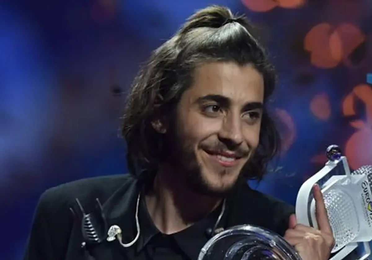 Salvador Sobral, cantante portugués: «Vivo en Barcelona y mi hija no habla en castellano. La gente en Portugal no lo entiende. No les entra en la cabeza»