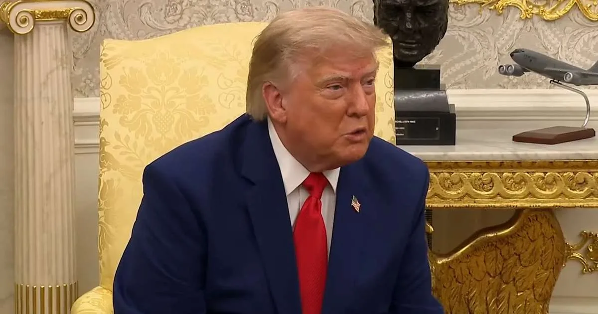 Trump manda repórter da CNN ficar quieta durante evento na Casa Branca