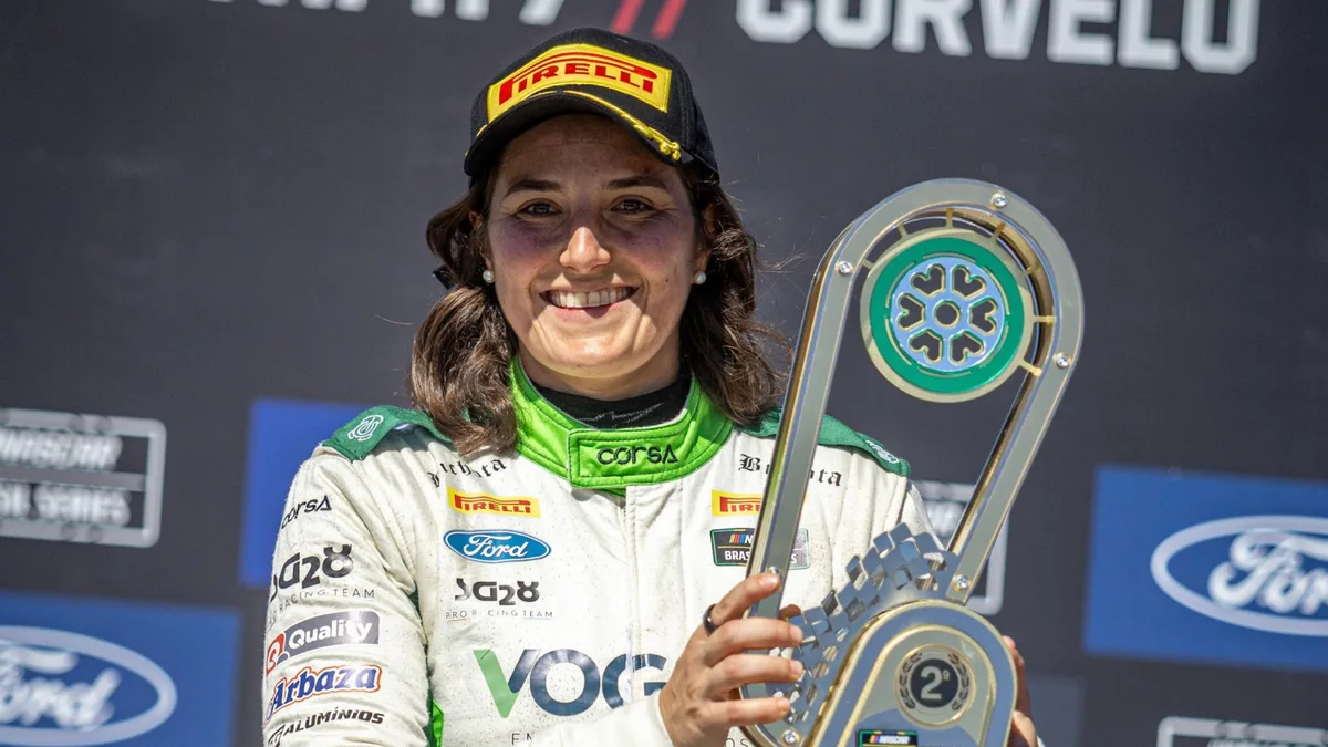 Tatiana Calderón gana en NASCAR Brasil y se convierte en la primera mujer en lograrlo