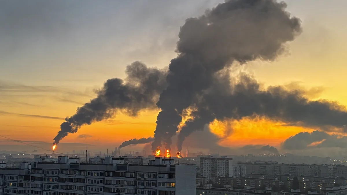 2 killed after Ukraine hits refinery in Moscow; Russia alleges election interference