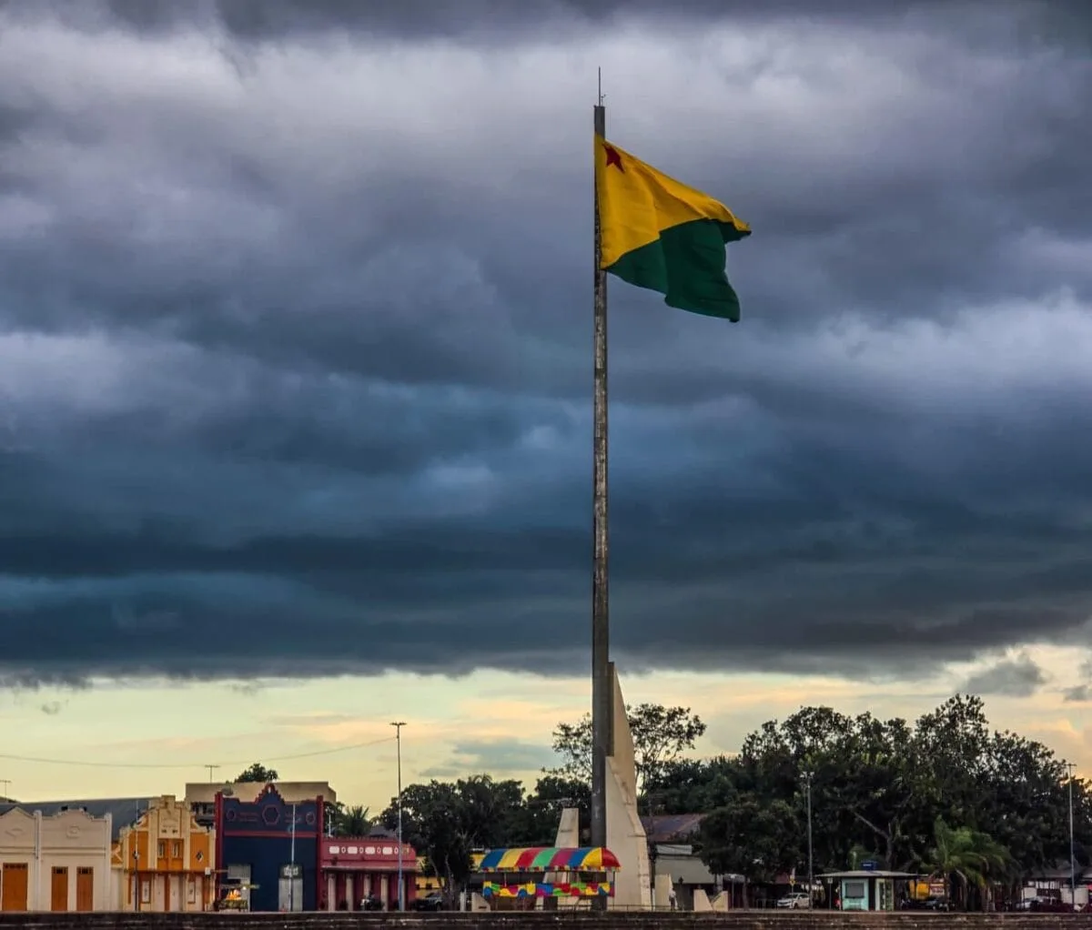 Chuvas danificam bandeira da Gameleira e governo inicia reparos