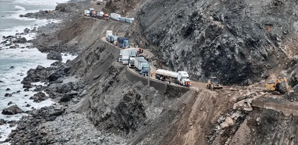 Peru inicia resgate de pessoas presas por deslizamento há quase uma semana