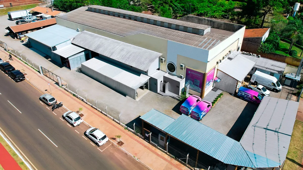 Empresa fabricante de máquinas de salgados comemora 38 anos