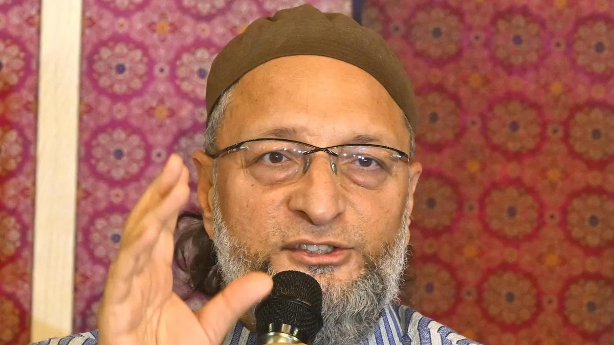 Owaisi seeks to allay fears of electors who have received notices