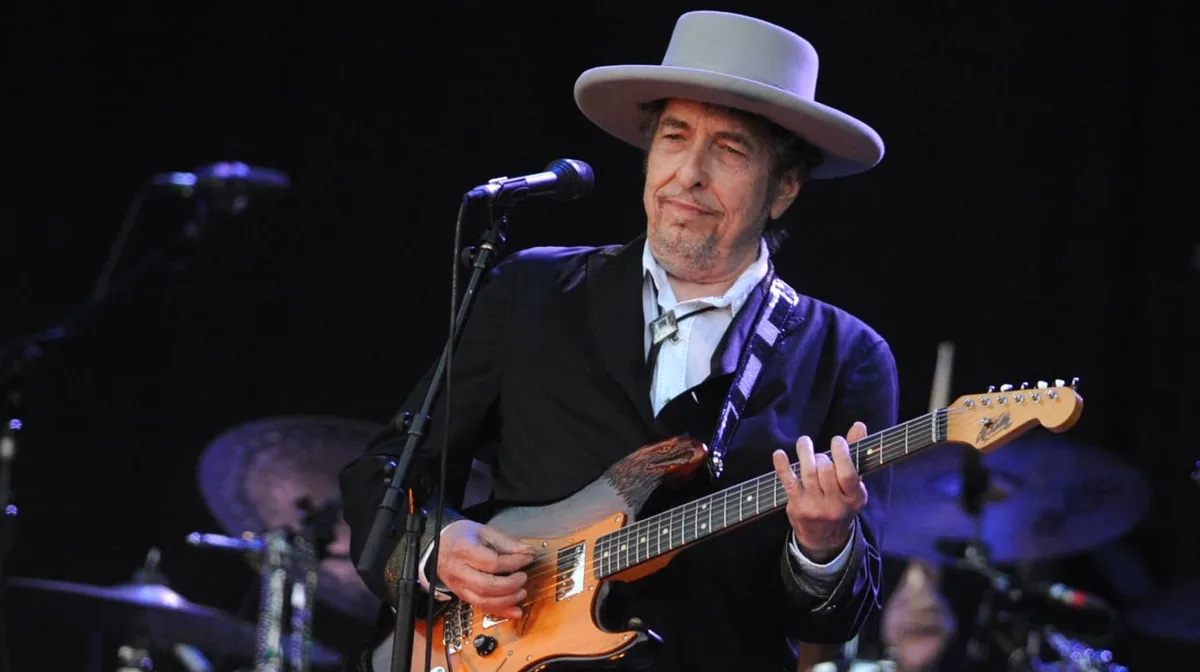 Bob Dylan anunció la salida de “The Rolling Thunder Revue”, una impresionante caja con 371 grabaciones inéditas