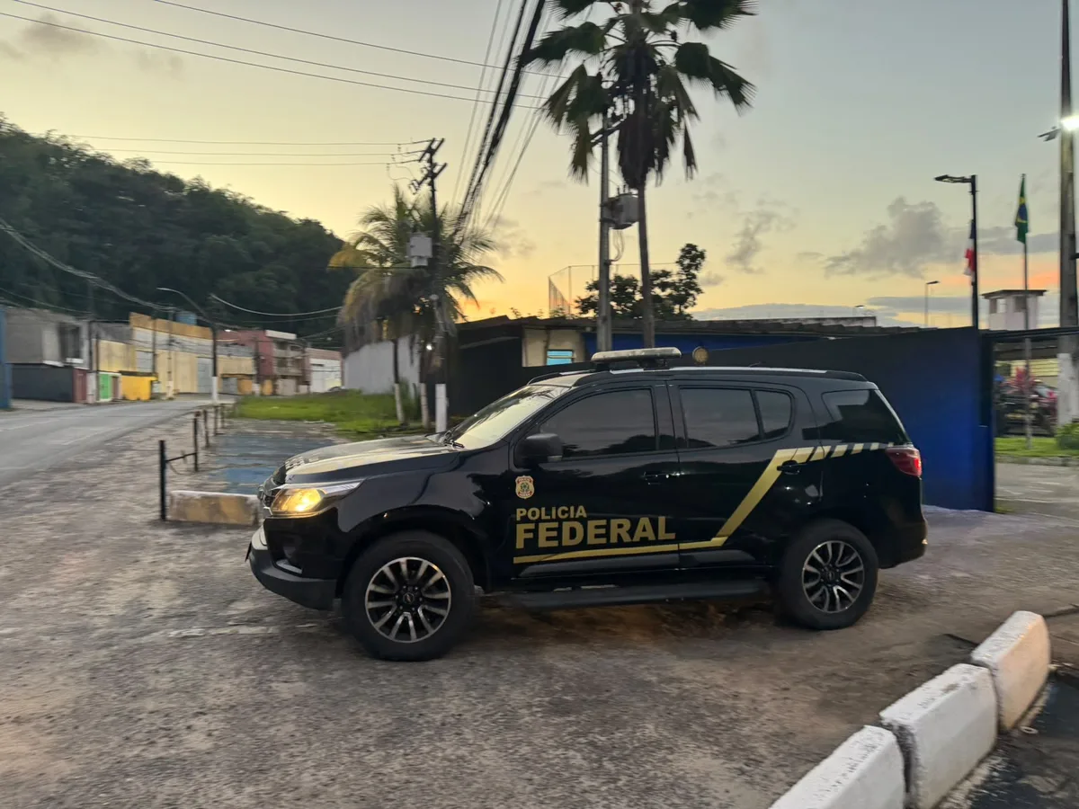 Operação da PF mira fraudes em licitações e contratos públicos na Bahia