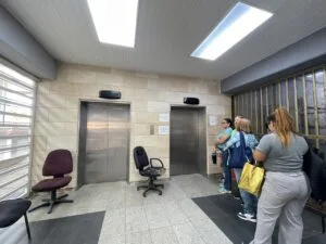 Trabajadores de empresas básicas aseguran estar desprotegidos ante emergencia de salud