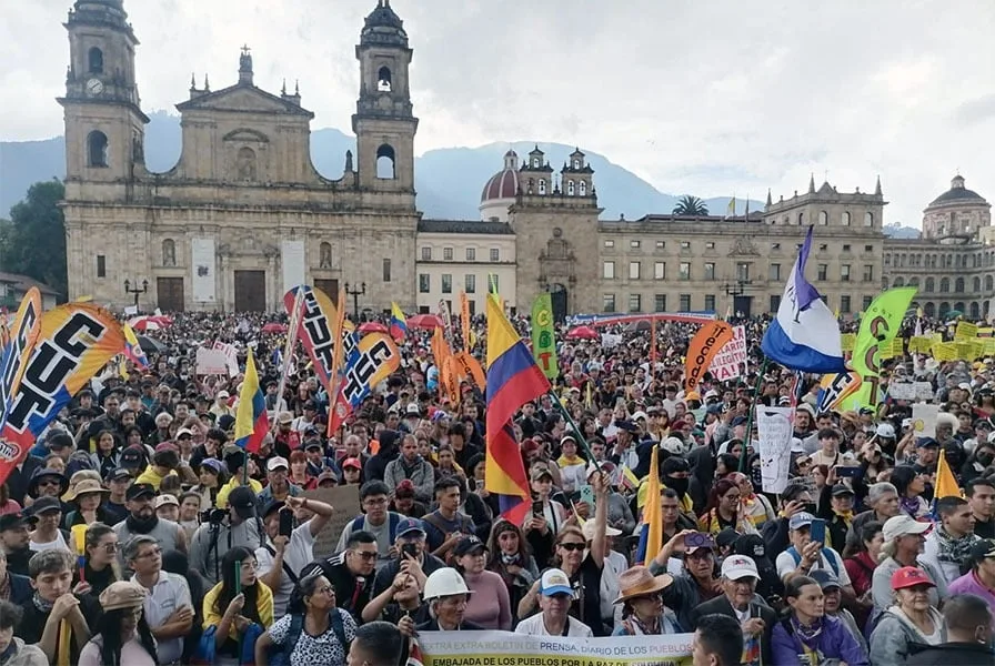 Esquerda volta às ruas na Colômbia e desafia governo de extrema direita com greve nacional