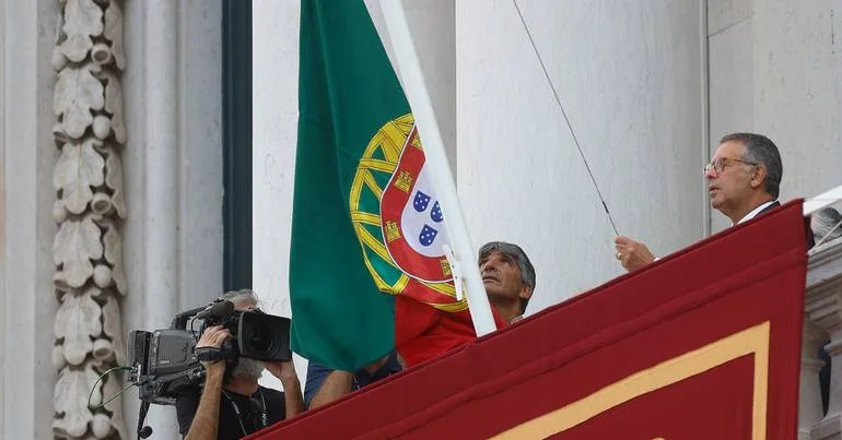Seguro promulga decreto das bandeiras após alterações da AR
