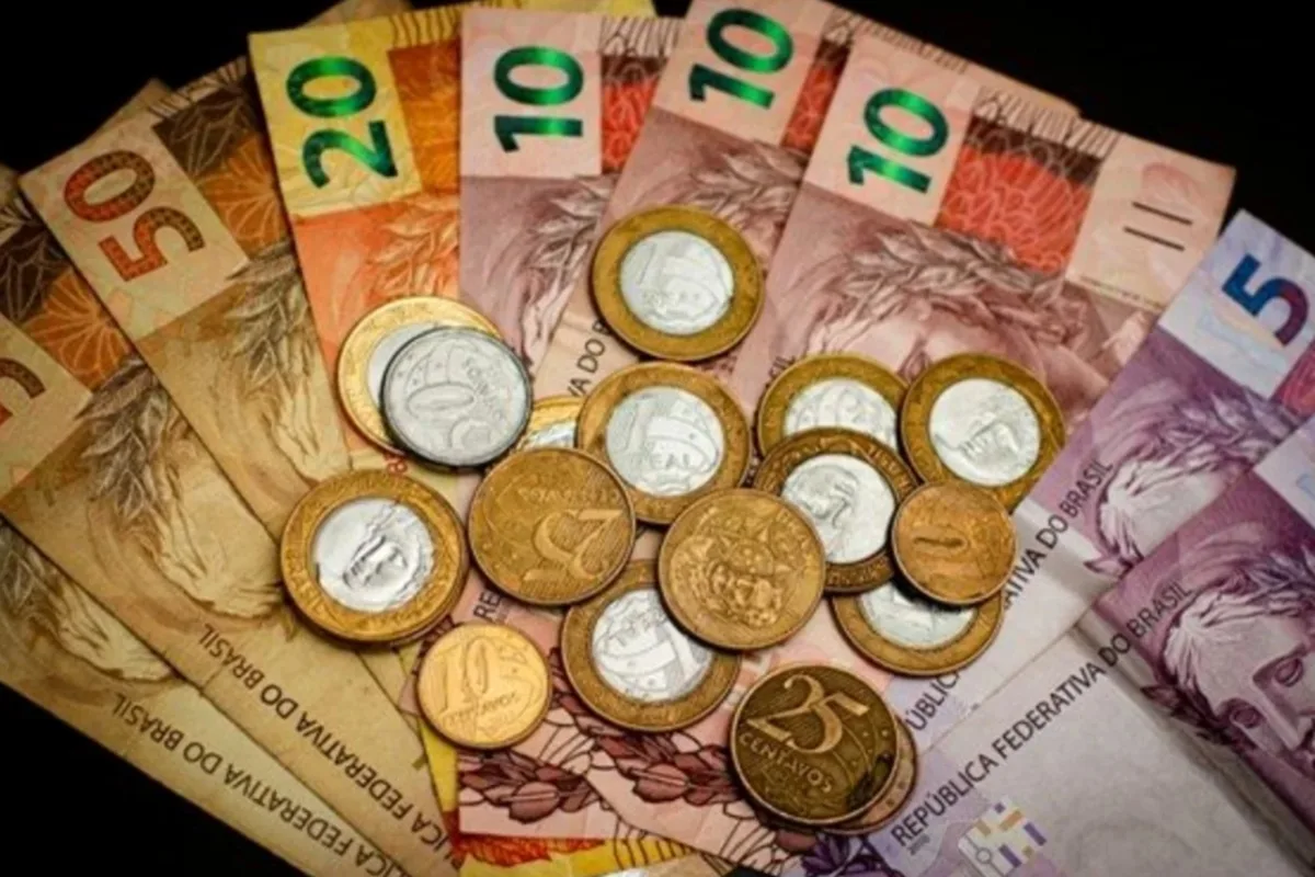 Candidatos de MG declaram F-250 de R$ 110 milhões e HB20 de R$ 54 mi