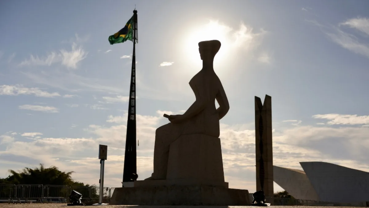 Praça dos Três Poderes será fechada para sessão do STF sobre Vorcaro e Moraes; atos em frente ao tribunal serão proibidos