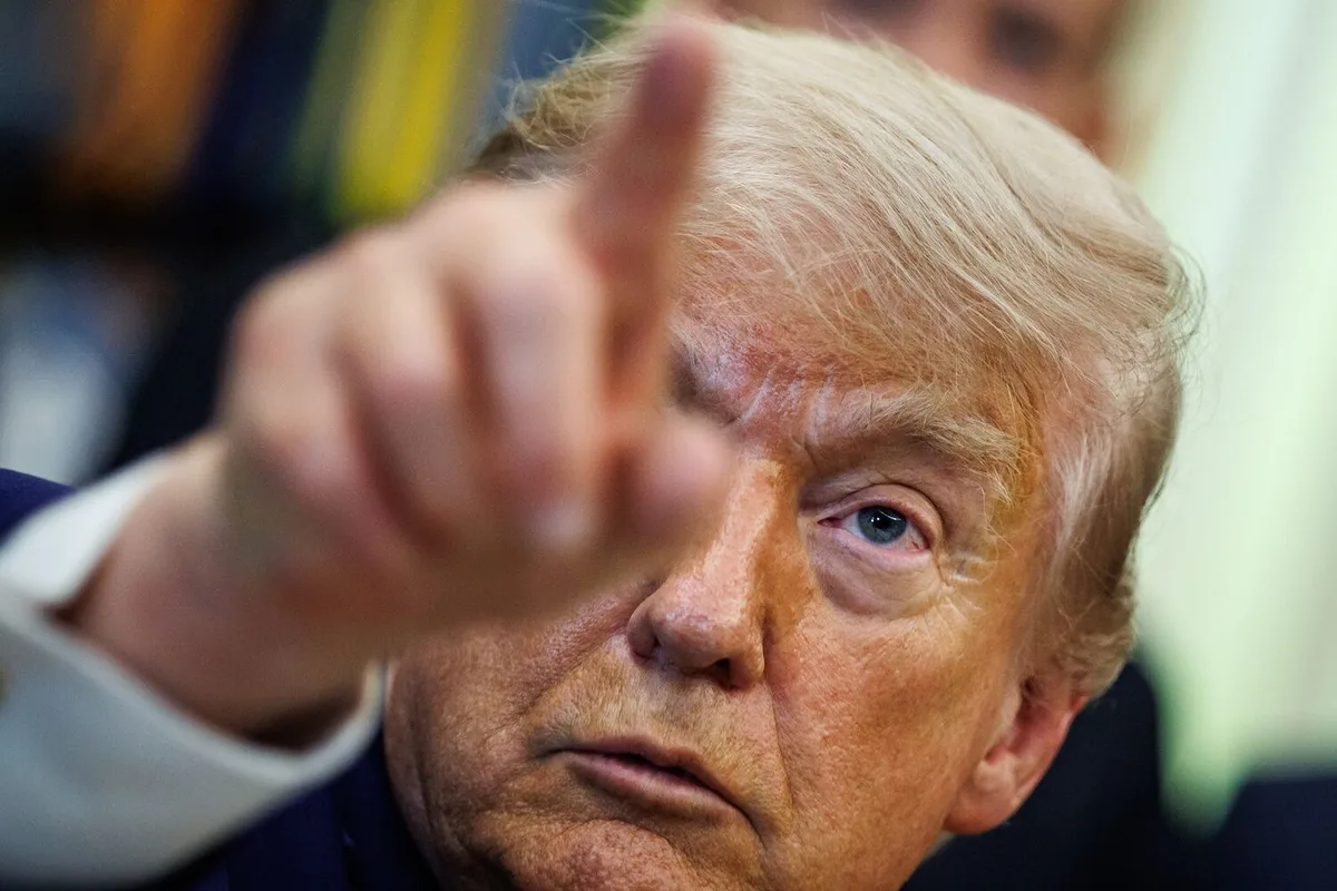 Trump pede aos americanos que aceitem combustíveis mais caros. Depois, vai anexar Ormuz