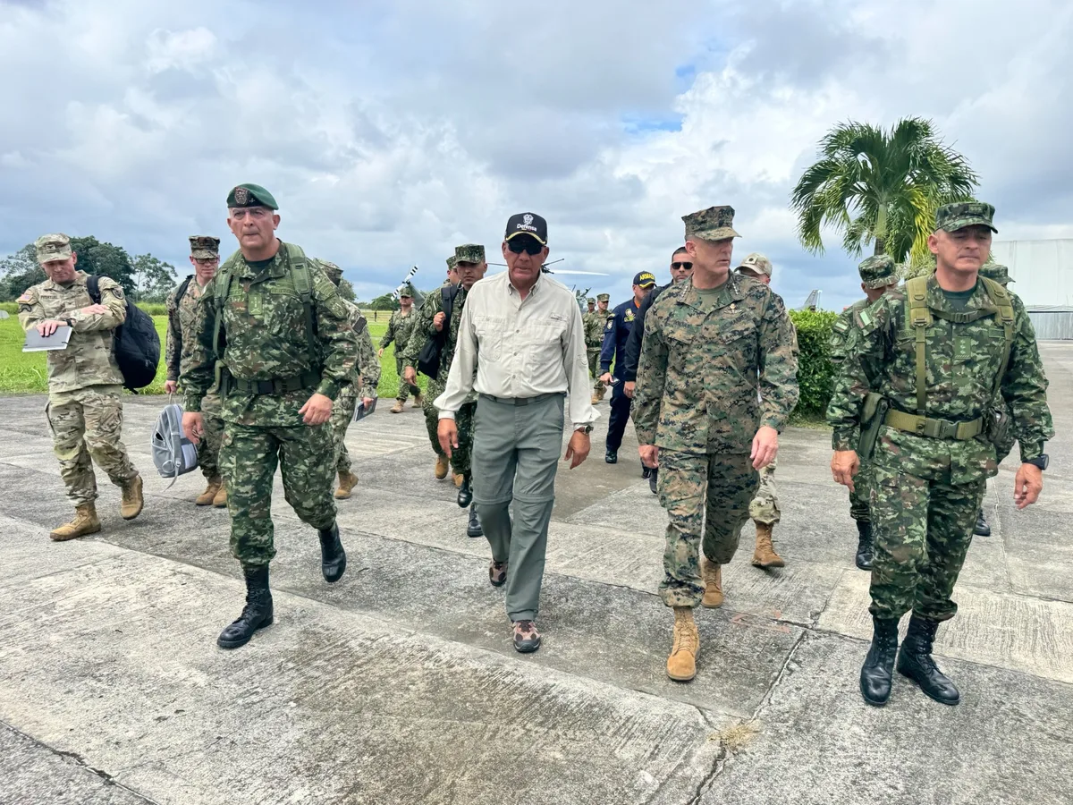 Colombia fortaleció la cooperación militar con EEUU para combatir el narcotráfico en el Pacífico