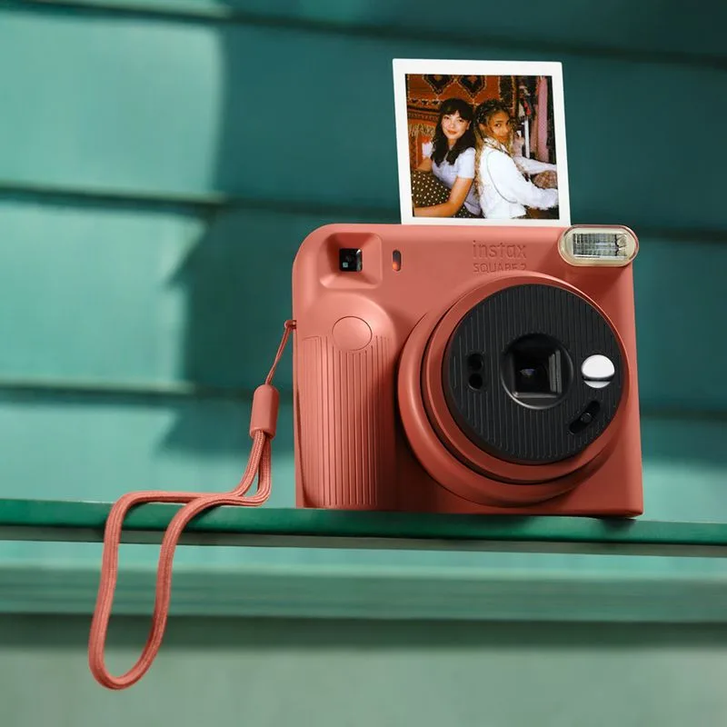 Actualité : L’Instax Square 2 débarque à prix doux pour des photos instantanées colorées au format carré