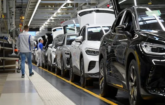 Why a longer working week may not fix Volkswagen’s woes