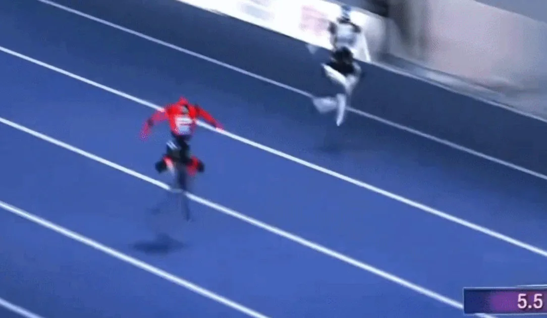 우사인 볼트 뛰어넘은 中 휴머노이드 로봇…100m 9.39초에 주파