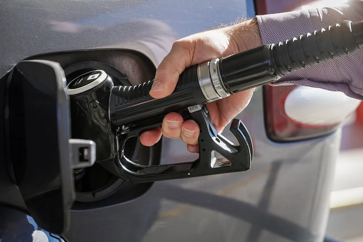Preço do gasóleo sobe e da gasolina desce na próxima semana