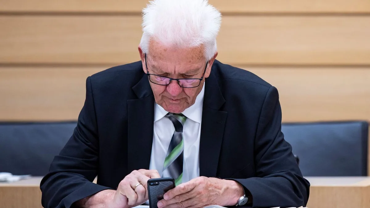 Im Ruhestand: Kretschmann kämpft mit seinem Tablet: „Dann bin ich hilflos“