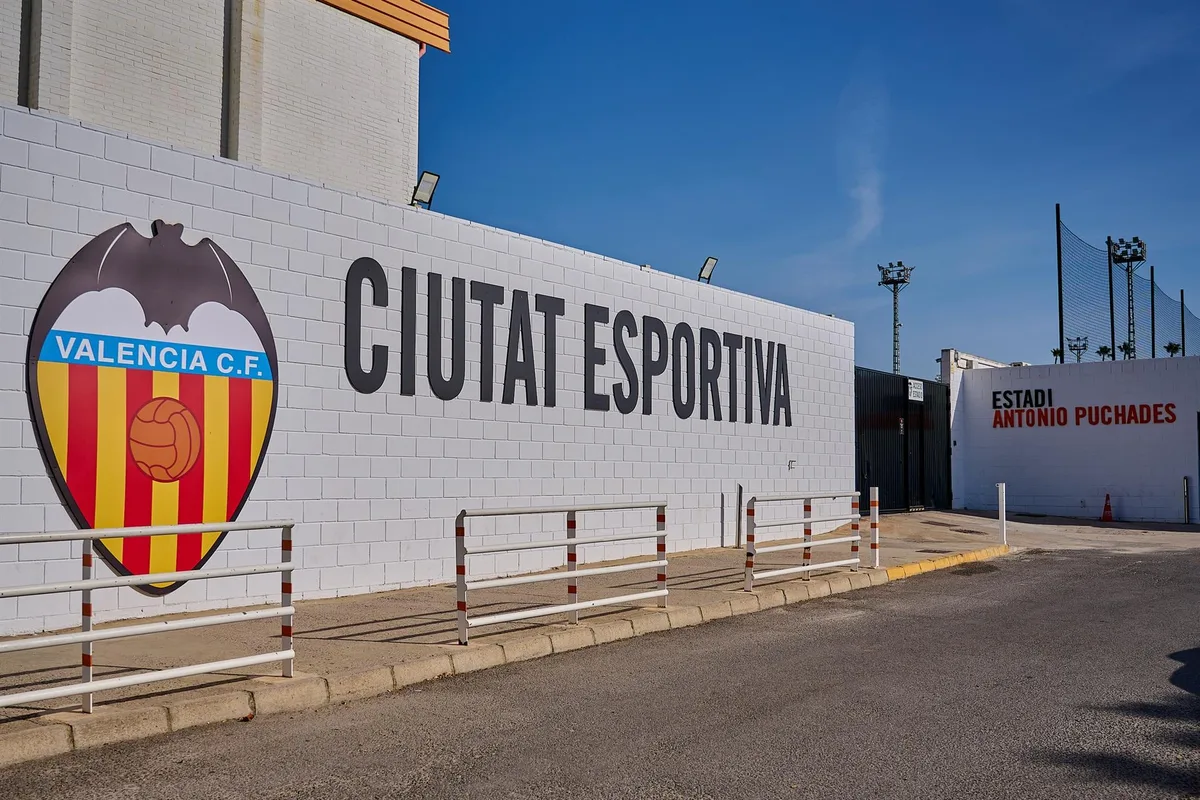 El Valencia CF destituye al doctor responsable de los servicios médicos