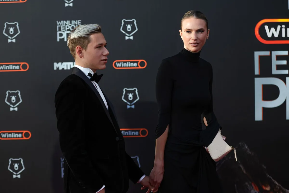 Жена Батракова отреагировала на переход футболиста в «Галатасарай»