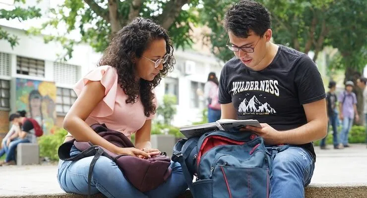 Los “nini” le pasan factura al crecimiento de Colombia: Banco de la República advierte impacto en el PIB potencial