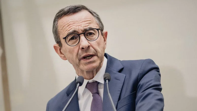 Présidentielle 2027: Bruno Retailleau veut créer des "internats disciplinaires" pour les "élèves récidivistes"