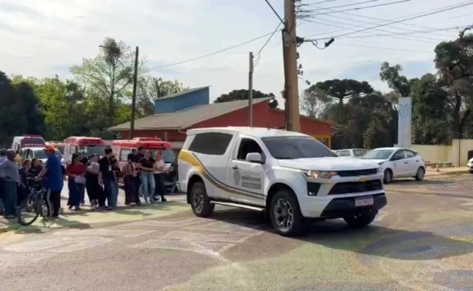 Acidente na BR-373: quando faltam palavras, Imbituva se abraça para suportar a dor de perder 22 moradores