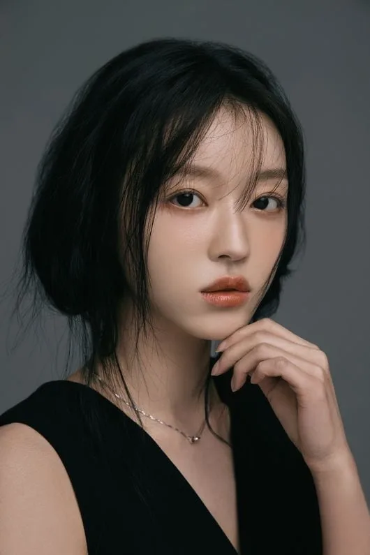 오마이걸 유아, 링컴즈와 전속계약..'프로젝트 Y' 이어 새 도약 예고
