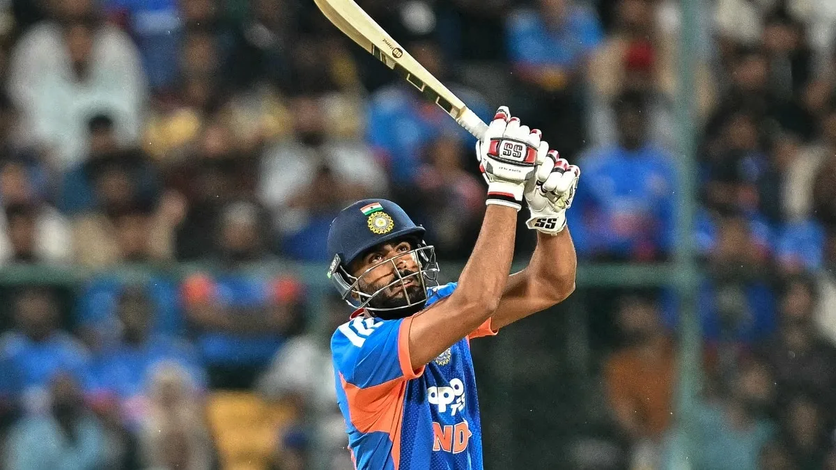 See glimpses of Hardik: Naman Dhir's hitting power leaves ex-IND batter in awe