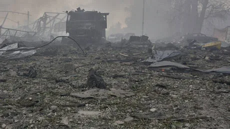 Ukrainians turn anger on Kiev for storing explosives near their homes