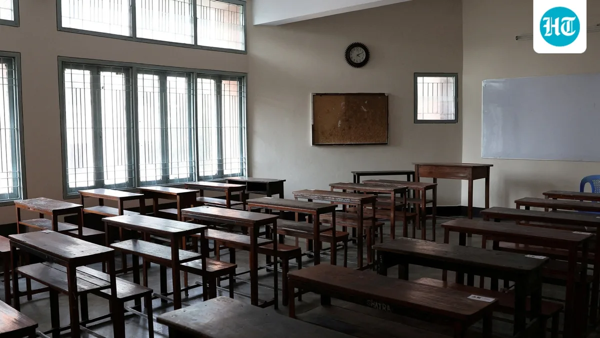 2 MP school teachers transferred after students allege they ended classes early to 'spend time together'