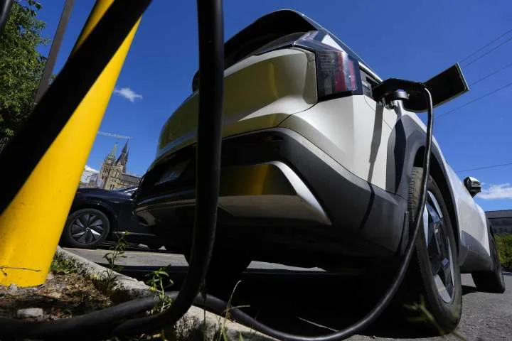 Canada’s EV sales are growing, but not fast enough: expert