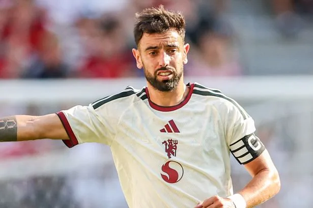 Man Utd issue instant response to shock Bruno Fernandes transfer approach