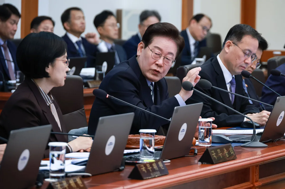 李 “국무회의 참석자들, 할말 다 한다...못한다는 건 거짓말”
