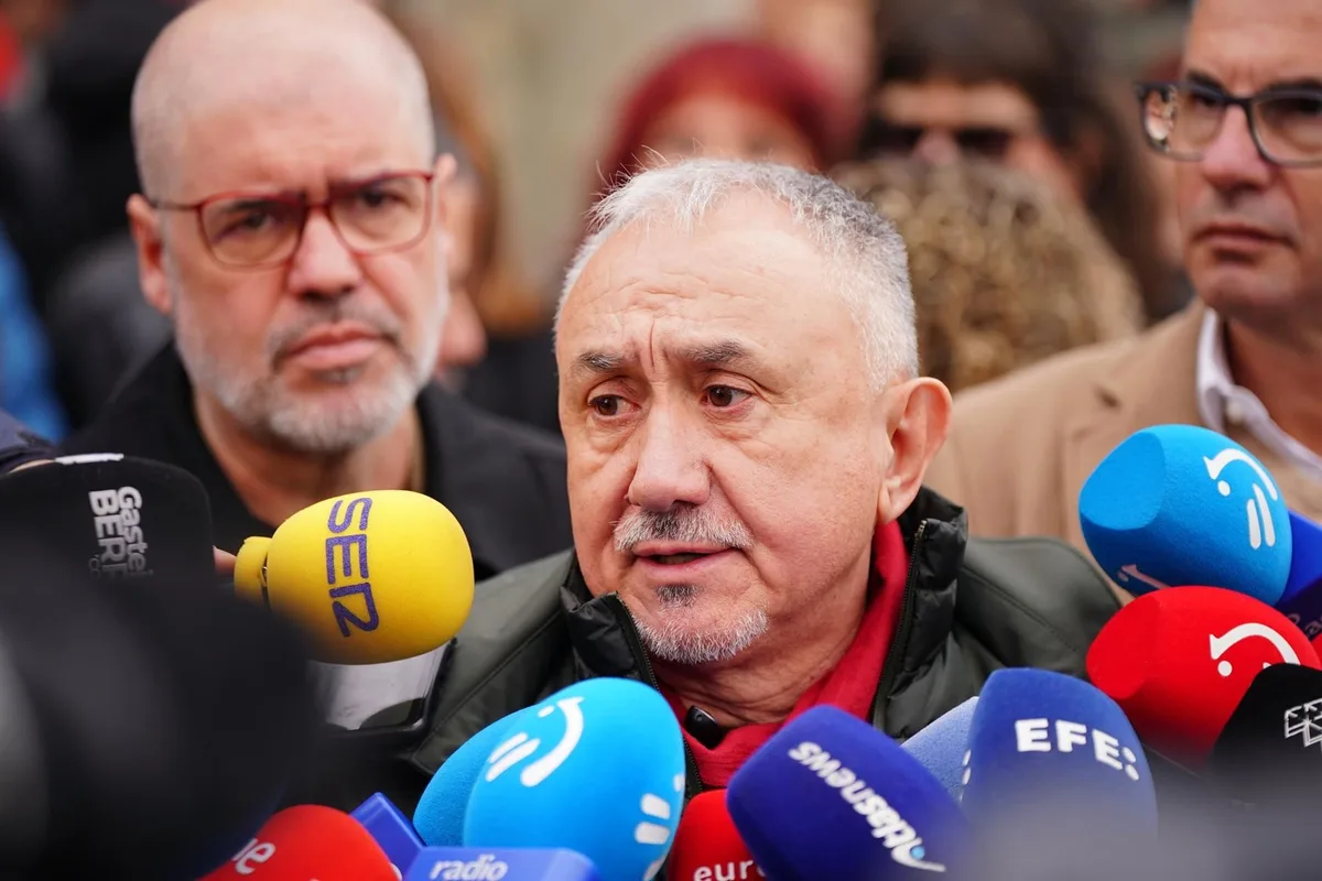 UGT advierte de "días difíciles" tras pactar Moreno con "los negacionistas del cambio climático y la violencia machista"