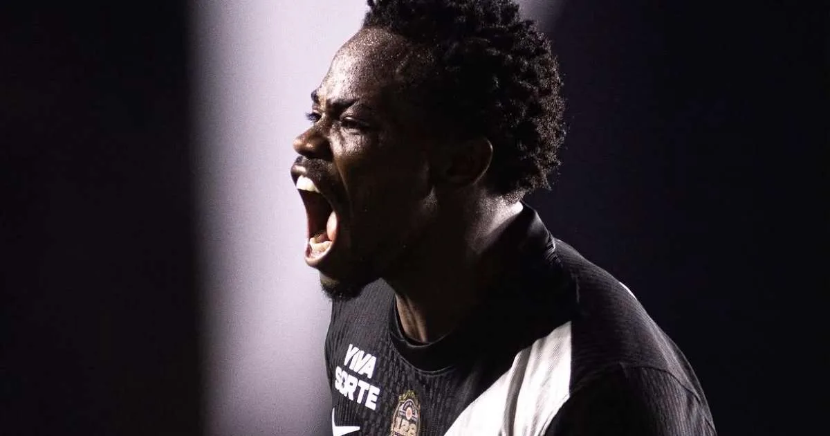 Vasco é heroico, supera expulsão precoce e vence o Vitória pela Copa do Brasil