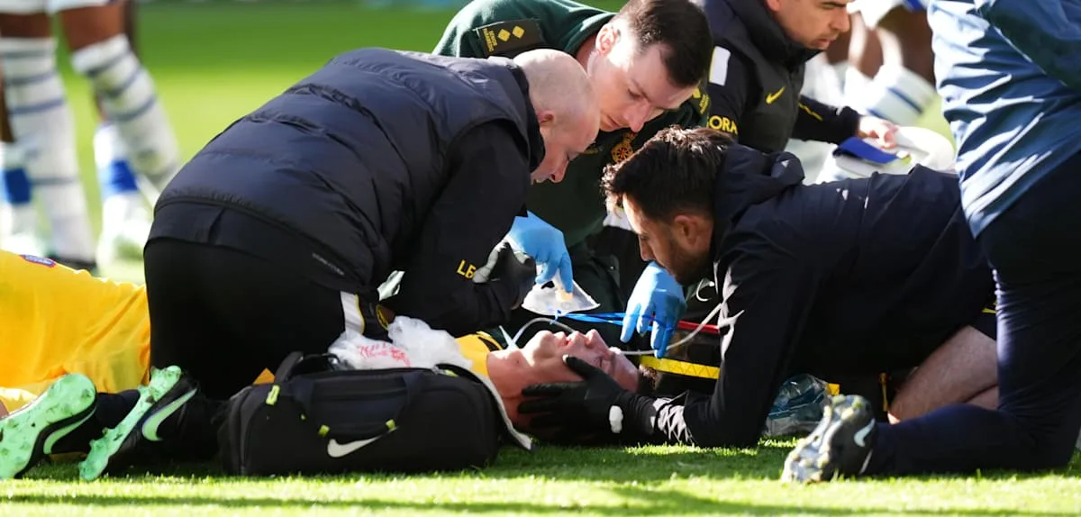 Bewusstlos nach Zusammenprall – Sorgen um Chelsea-Torwart