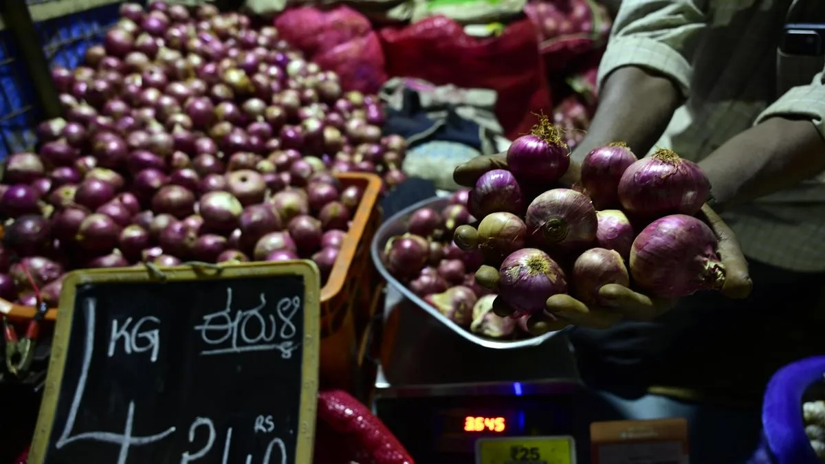 Drought damages 62,985 hectares of onion crop in Karnataka; prices remain high