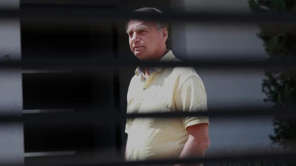 Defesa de Bolsonaro pede suspensão da pena a Nunes Marques