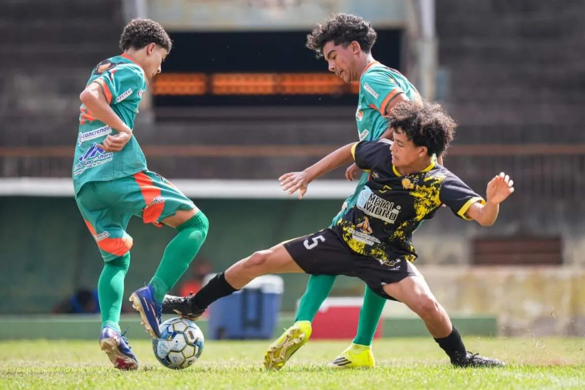 Semifinal do Estadual Sub-15 é definida com 3 times da Capital e um do interior