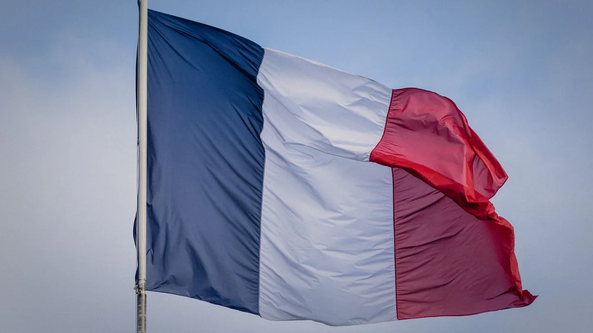La France au bord de la récession en 2026: l'Insee révise à la baisse la croissance française au 2e trimestre (après un recul de 0,2% au 1er trimestre)