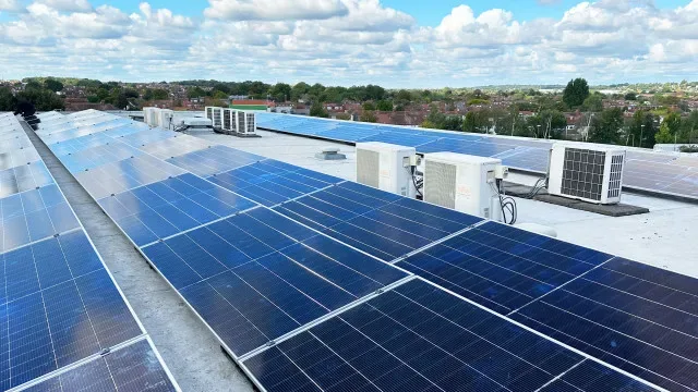 Guerras de preços reforçam domínio da China nas tecnologias verdes
