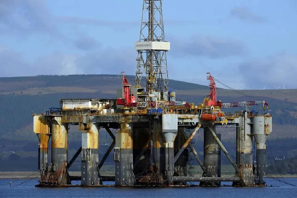 Petrolera NABEP prevé instalar más de 50 plataformas de perforación en el país
