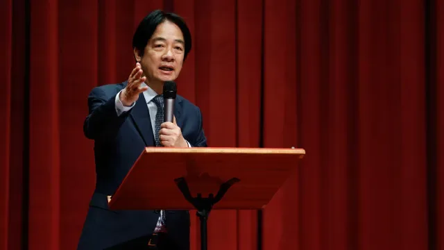 Líder de Taiwan afirma que aumento da defesa visa "impedir uma guerra"