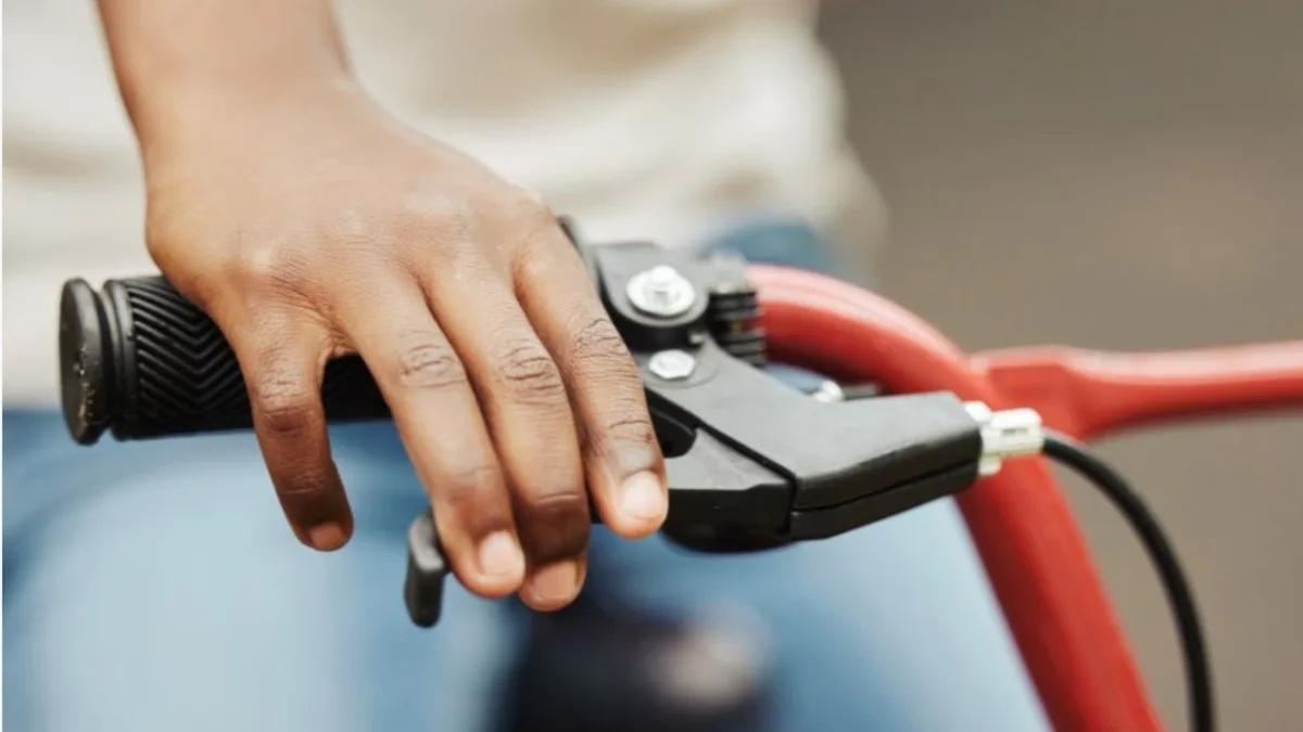 Ciclista que teve mobilidade reduzida após ser atropelado será indenizado em R$ 27 mil em Uberlândia